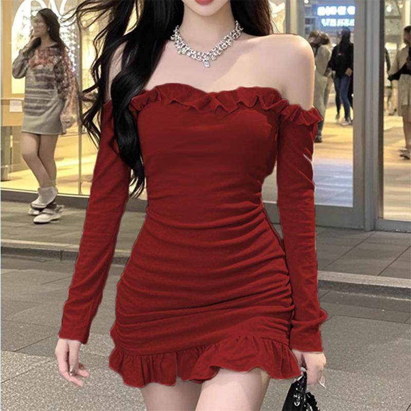 2025秋冬新款木耳边一字肩长袖连衣裙气质收腰显瘦纯欲辣妹包臀裙,女装/女士精品,连衣裙,淘宝优惠券,粉丝福利购,淘宝优惠卷