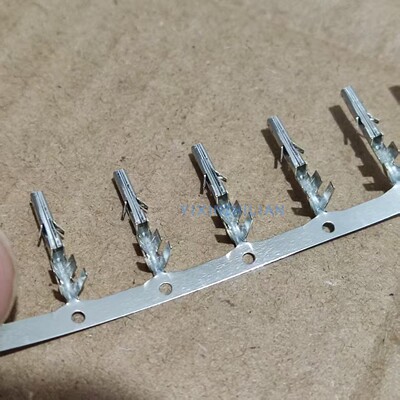 泰科TE1586841-1原装压接端子