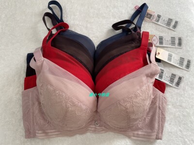 依曼丽中厚杯收副乳记忆钢圈