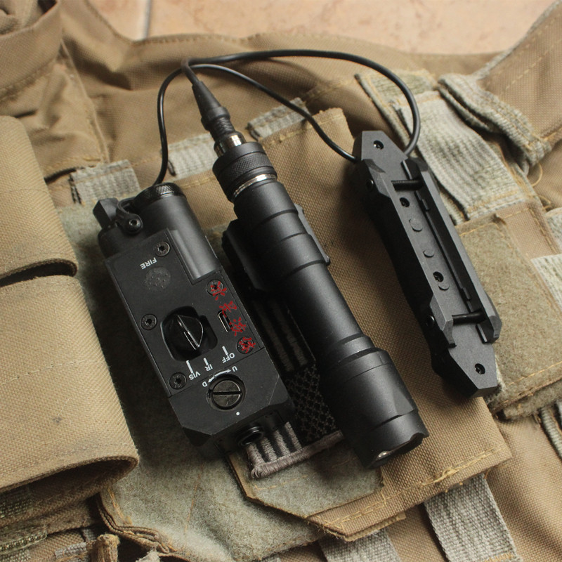 PEQ激光指示器激光指示器红绿镭射归零战术盒激光鼠尾战术手电