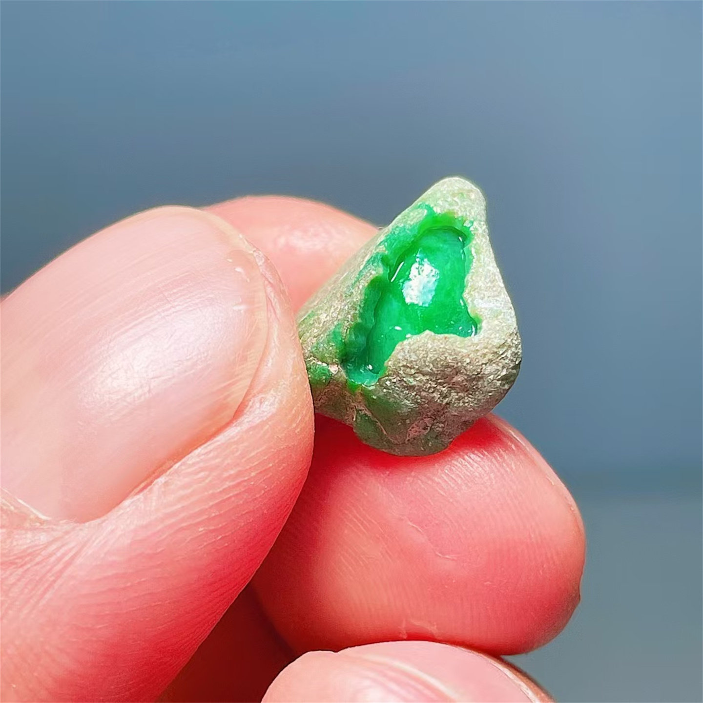 A86128 精品缅甸天然翡翠原石老坑后江场口色料戒面料  重3克
