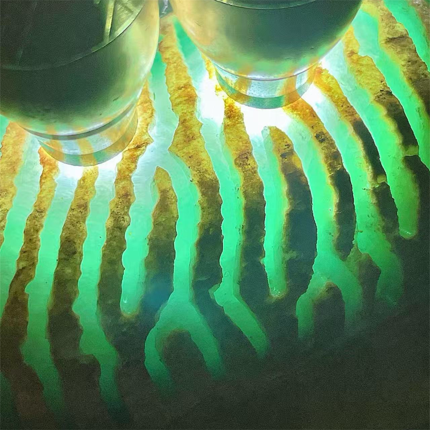 R19011  缅甸天然翡翠原石老坑木那场口开窗手镯料 重19公斤