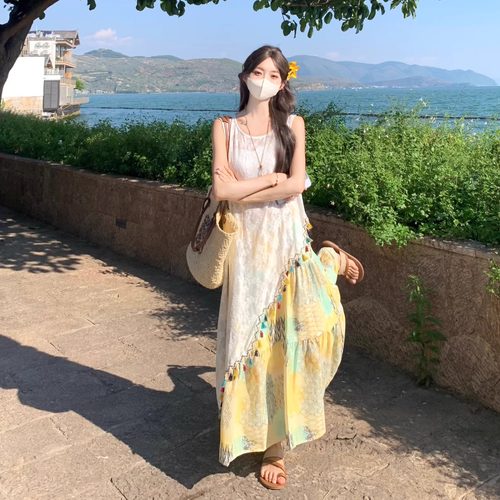 度假风流苏拼接绣花罩衫连衣裙