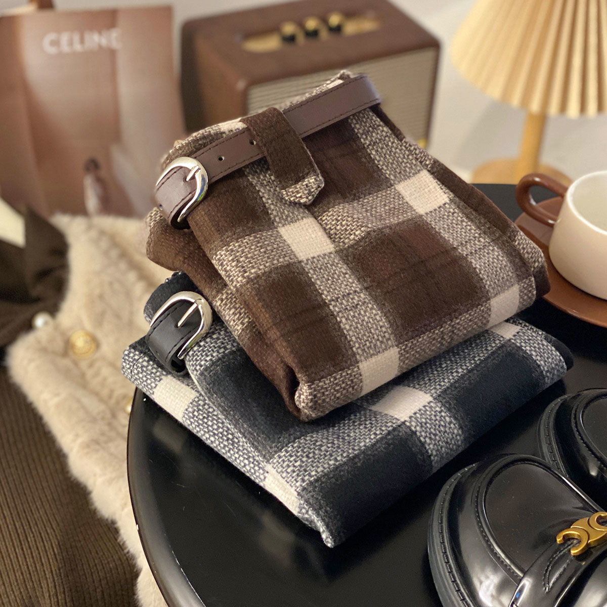 高级气质方格撞色格子毛呢短裙女2025秋冬高腰包臀A字复古半身裙