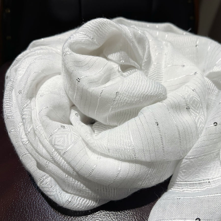 春秋冬季百搭白色保暖围巾