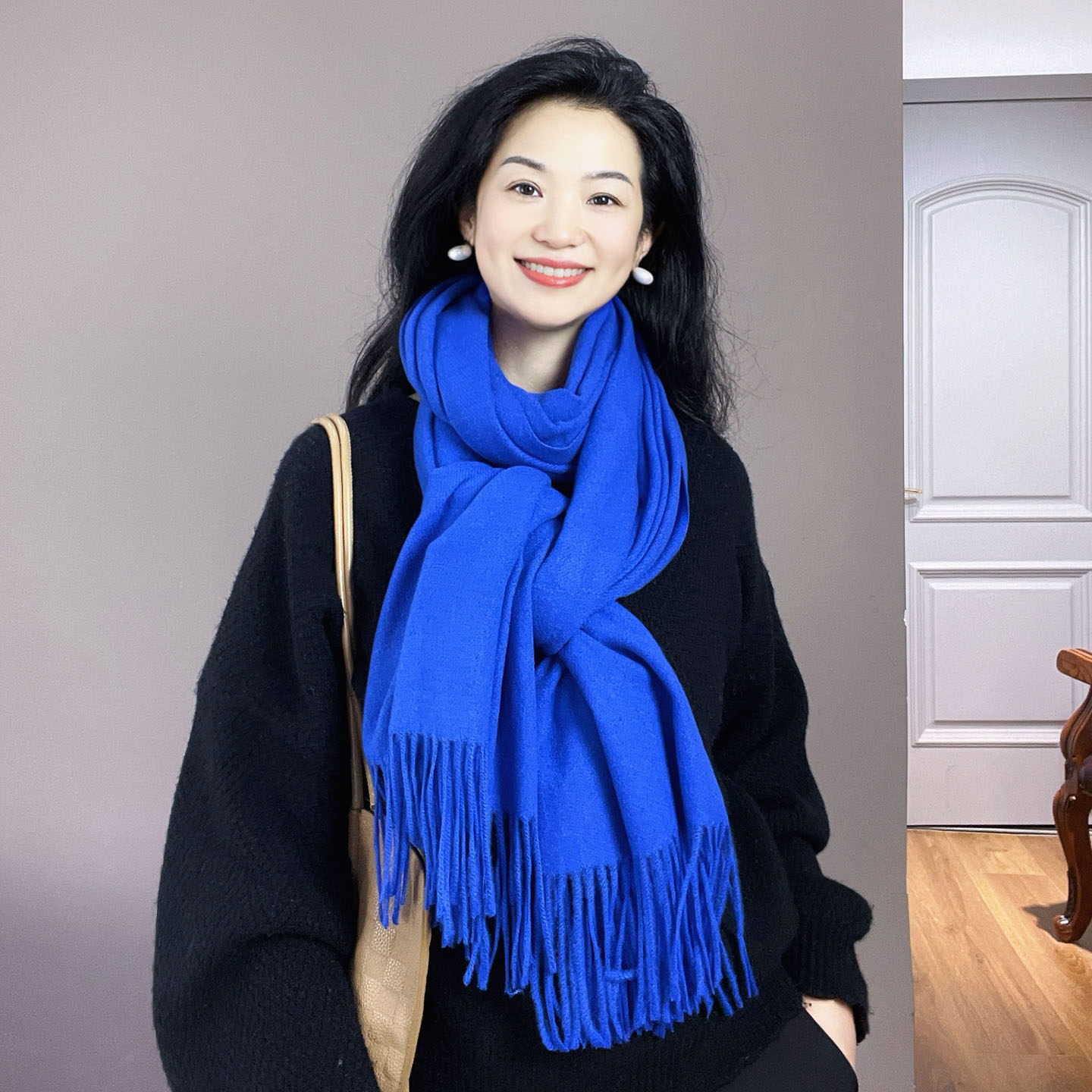 宝蓝色仿羊绒围巾女冬季加厚保暖纯色百搭显白时尚洋气高级感围脖