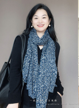 蓝色烫金棉麻围巾女2026新款轻奢高级感护颈春秋冬季保暖护颈围脖