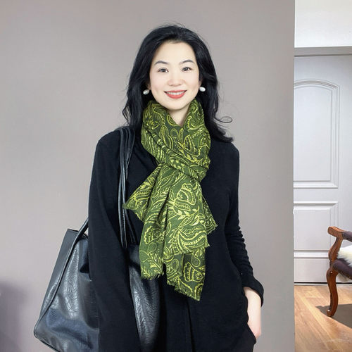 轻奢高级感！绿色腰果花围巾女2026新款护颈棉麻秋冬保暖围脖披肩