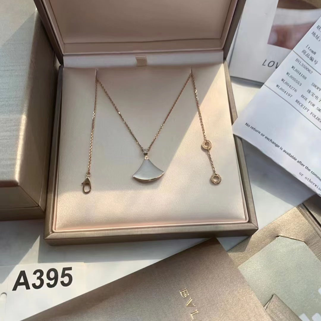 【現貨】Bvlgari寶格麗白貝母扇子項鏈經典時尚A395在類目 飾品/流行首飾/時尚飾品新, 項鍊中 - 來自Buy2taobao.com提供專業的淘寶代購服務