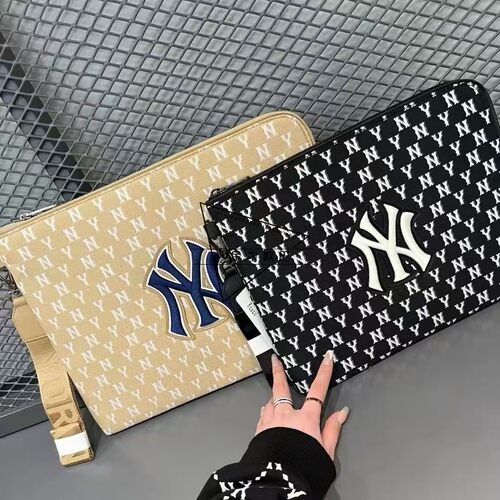 【折扣】MLB正品经典Monogram系列老花满标手拿包方形包3APOM012N