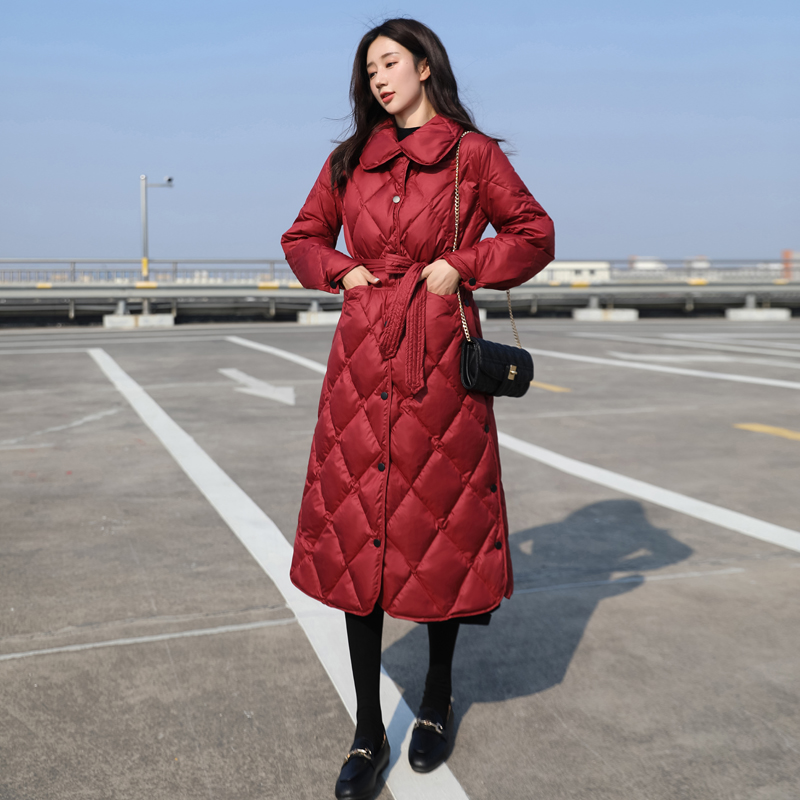 MILA丨2025冬季新款欧货红色羽绒服收腰气质显瘦中长款鸭绒外套女