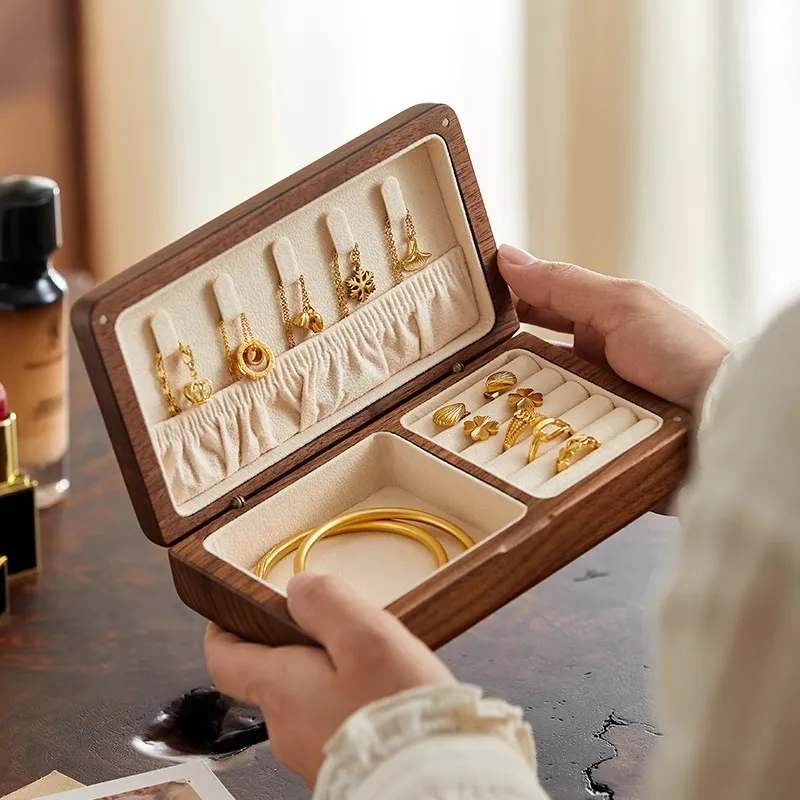 实木简约首饰盒耳钉耳环项链戒指饰品盒胡桃木随身便携首饰收纳盒
