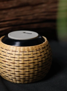 竹简茶韵镂空纹手工竹编小音箱