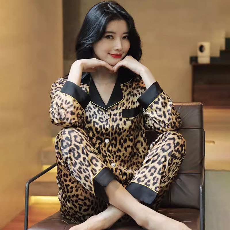 2025新款网红豹纹冰丝睡衣女长袖长裤轻奢ins风开衫凉感居家套装