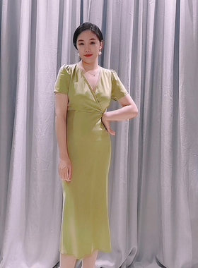 法式短袖V领修身显瘦过膝连衣裙