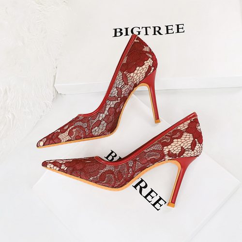 花朵蕾丝高跟鞋红色网纱镂空大码