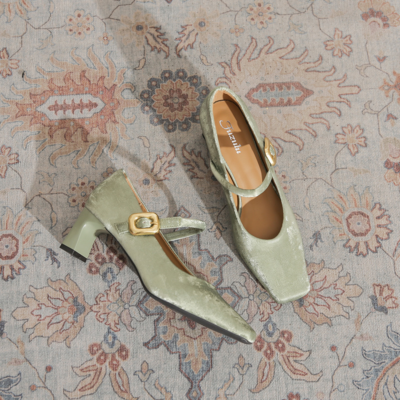 巨好看高跟鞋粗跟5厘米