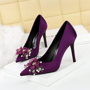 紫色高跟鞋缎面高级感花朵贵妇尖头秀禾旗袍绝美女细跟不累脚舒服