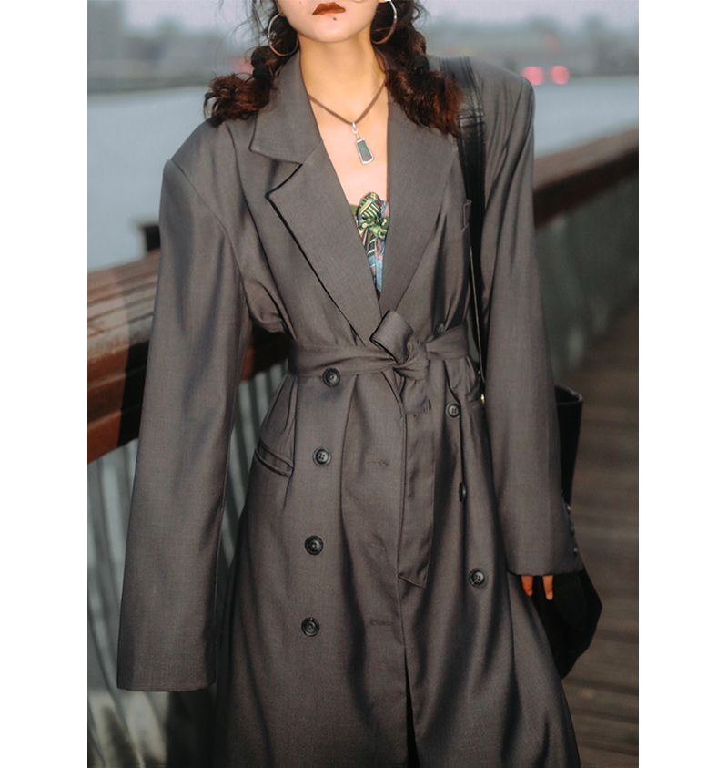 垫肩长款外套复古西装领