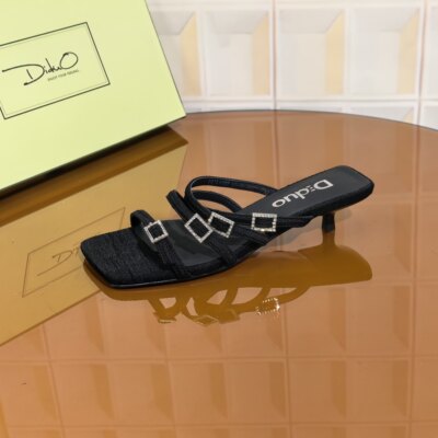 6P46/3CM夏季清仓撤柜断码处理新款坡跟外穿女士凉鞋气质时尚休闲