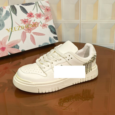 2174/3CM牛皮断码撤柜清仓处理透气漆皮运动鞋春季时尚秋季松糕鞋