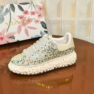 1672/5CM羊京皮断码撤柜清仓处理系带一脚蹬鞋百搭单鞋水钻小白鞋