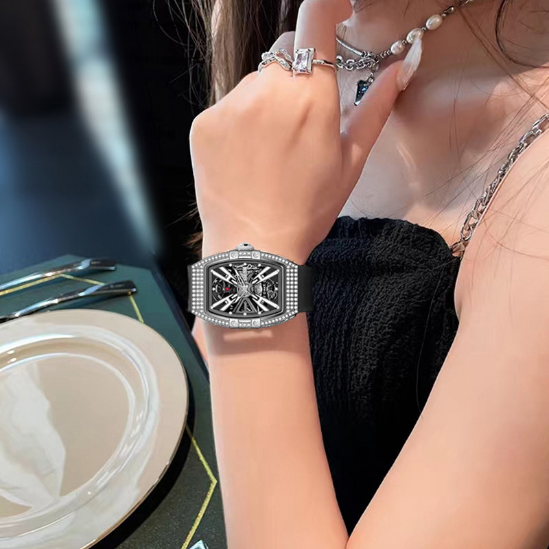 格雅品牌平行时空石英女表酒桶型