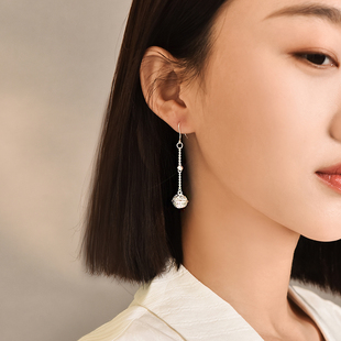 999纯银耳坠女时尚气质长款耳环镂空宫铃皇冠银珠耳饰不过敏小众