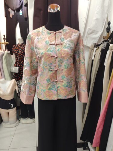博玺华服秋冬季新款女士外套休闲宽松版型妈妈装中中式改良上衣