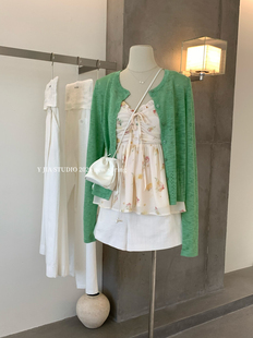 甜美碎花木耳边吊带两件套装 镂空防晒针织开衫 女 伊嘉法式 Y.JIA