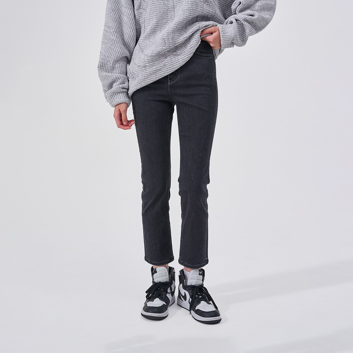 Fun商场同款时尚牛仔紧身牛仔长裤FMK943B4B