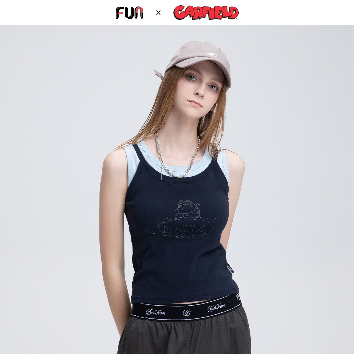 Fun2025春夏线下商场同款加菲猫联名无袖上衣假两件工字背心女
