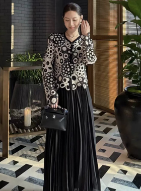 一起春新款重磅欧货定制蕾丝勾花重工定珠气质小女人短外套40386