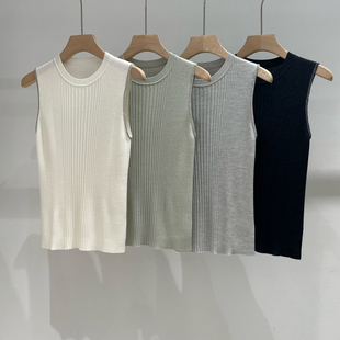 含67羊毛 A0680 纯色系剪裁利落垂感佳日常通勤优选背心 起风格