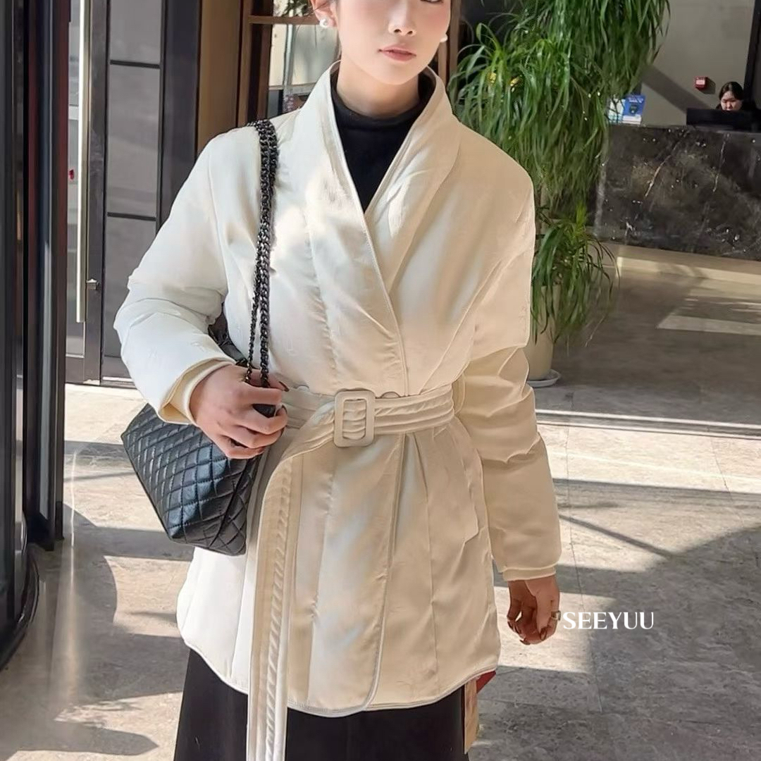 一起小众v领收腰气质保暖羽绒服外套(配腰带)HHhere249880