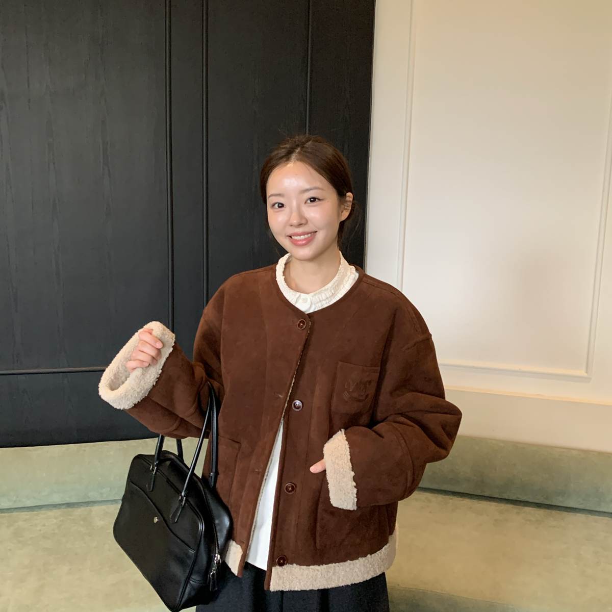 一起上新实物超美必拿款超好看的麂皮绒设计感超复古短外套9065