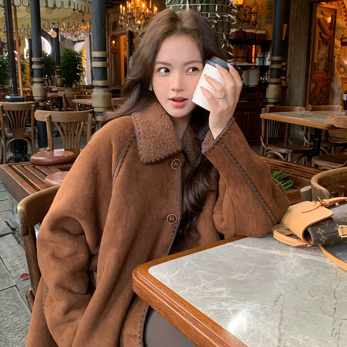 起全毛皮毛一体年轻款羊羔毛皮草羊毛外套（含100绵羊毛）D26187