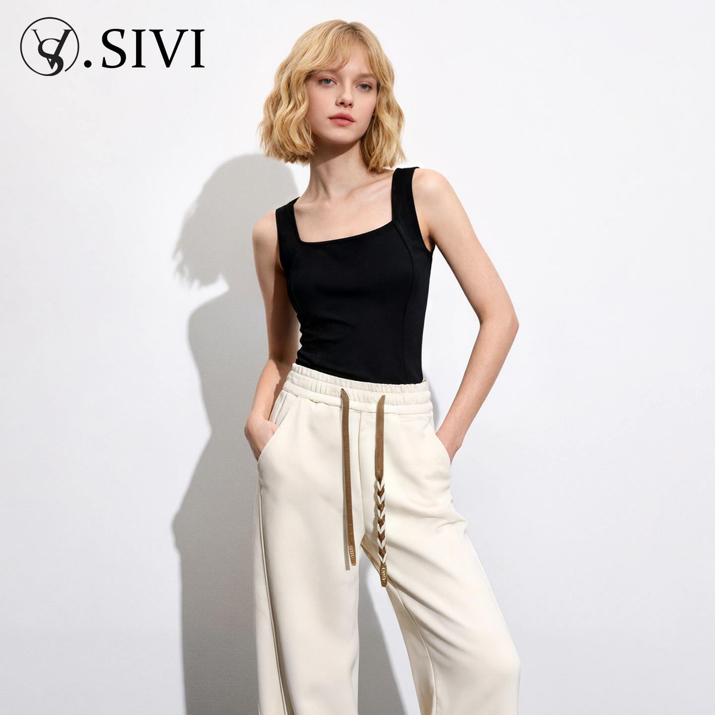 【熙薇SIVI】2025秋冬时尚美背显瘦加绒紧身打底上衣H6198