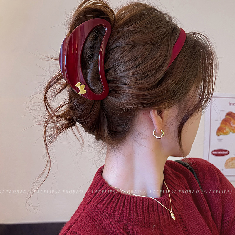 简约设计感~安可拉红镂空抓夹