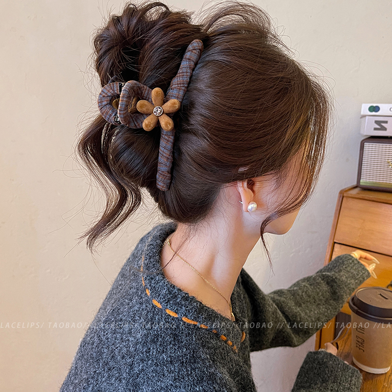 韩系植绒小花抓夹女2025新款