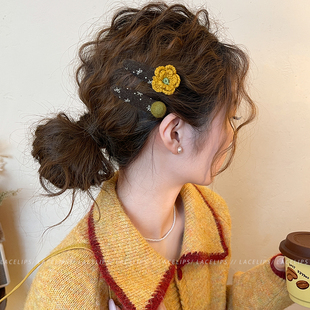 花朵圆球毛呢发夹女前额刘海夹子头饰2026新款高端甜美侧边夹发卡