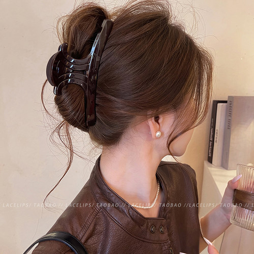 巧克力棕~简约抓夹春女高级感