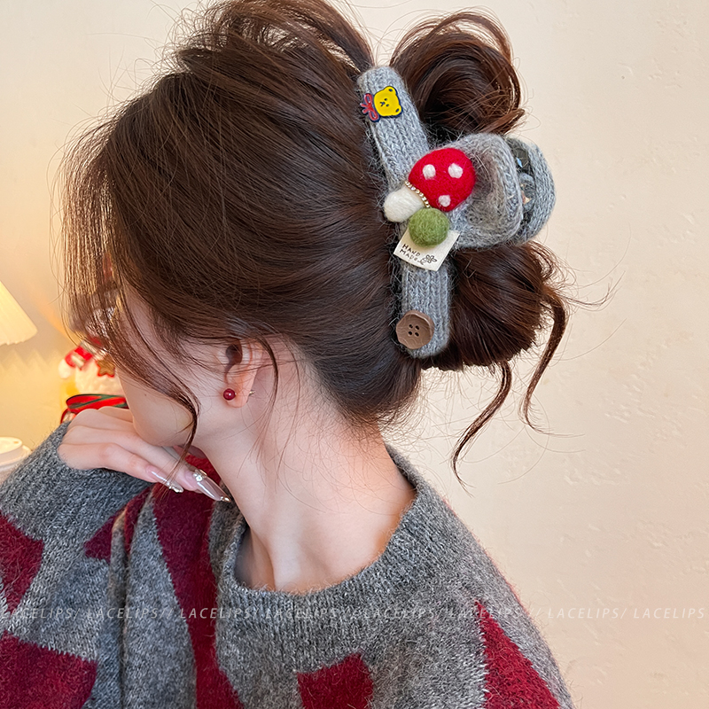 可爱卡通针织毛球抓夹女高级感