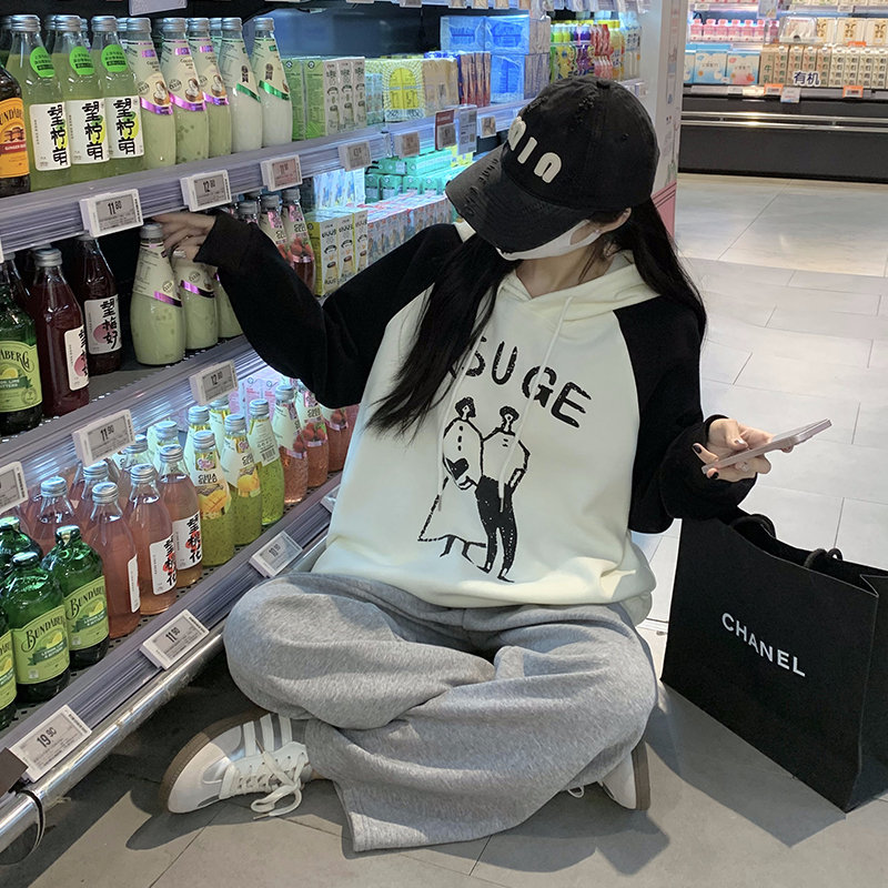 2025胖晶晶大码女装卫衣秋冬简约印花宽松型连帽卫衣 加绒加厚