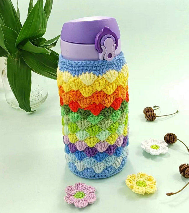 手工毛线成品编织钩针杯套雪妃尔牛奶棉贝壳花型钩花保温杯套