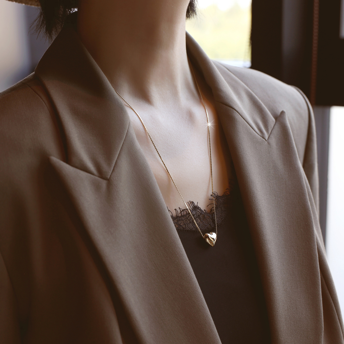 ZOXI中长款爱心项链毛衣链配饰女