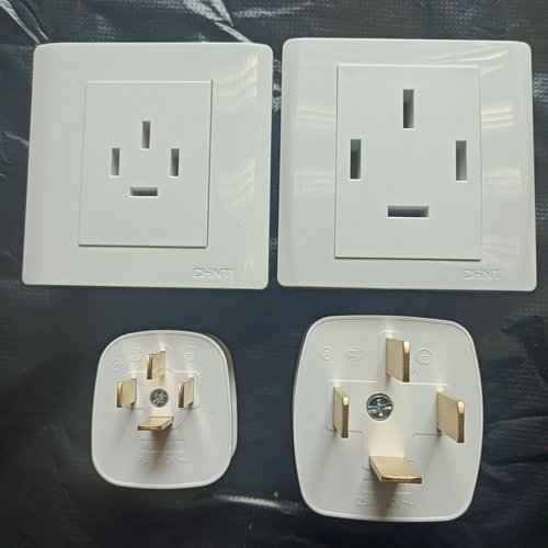 正泰暗装三相四线墙壁插座16A25A