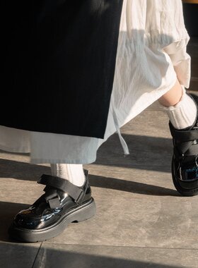 Ranyan冉言【不撞款】日系交叉漆皮圆头小皮鞋女原创设计厚底单鞋