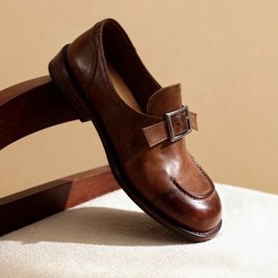 重工水洗马皮冉言2026复古小皮鞋粗跟方扣乐福鞋圆头单鞋女