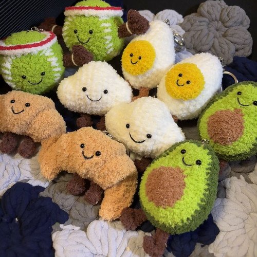 牛角包挂件钥匙扣DIY毛线钩针材料包朋友新年手工礼物